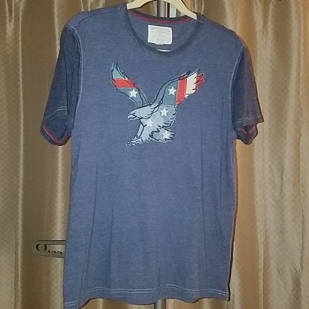 American Eagle T-shirt